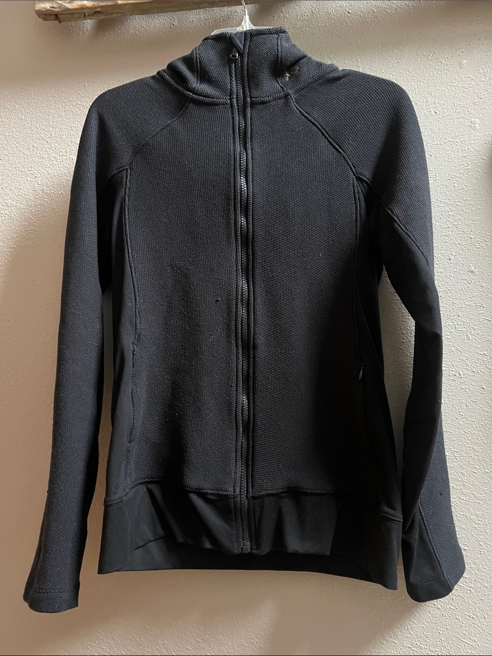 Under Armour Black Full-Zip Hooded Women's Sweatshirt Coldgear Inrared